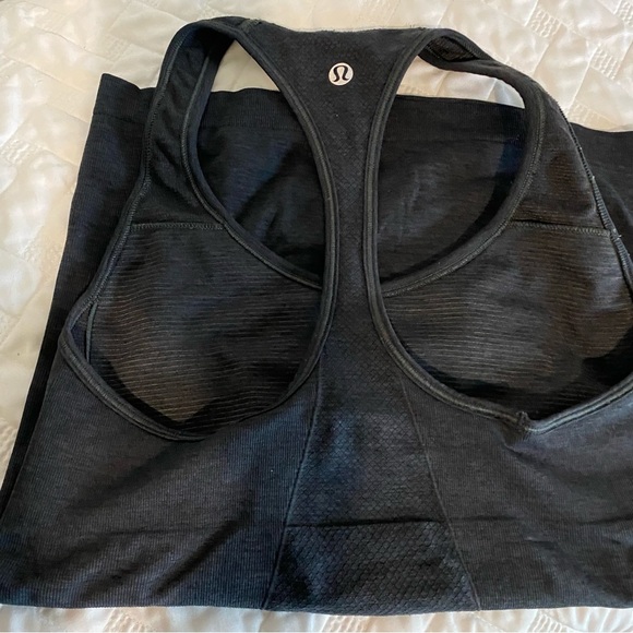 Lululemon black heathered cross back razor tank sports bra size 4 - Picture 1 of 7